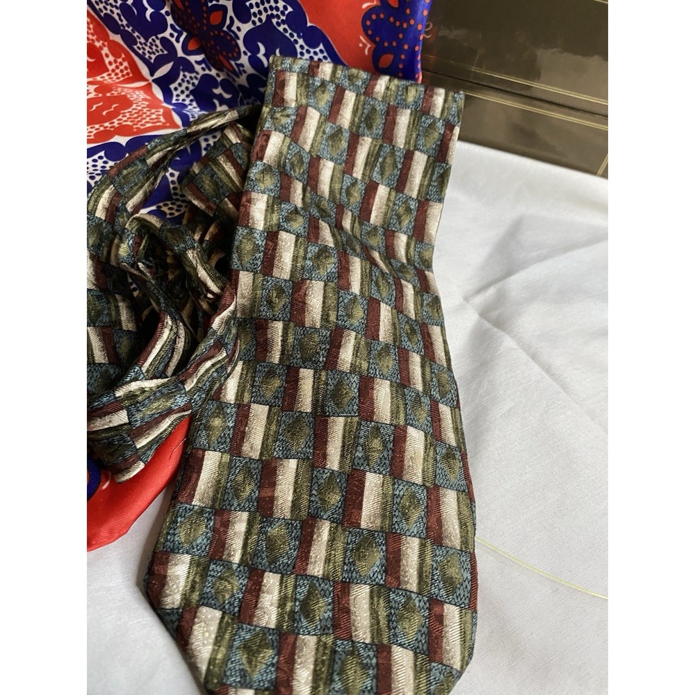 Hunting HornMen's 100% Silk‎ Tie - 3.5 x 58 inches